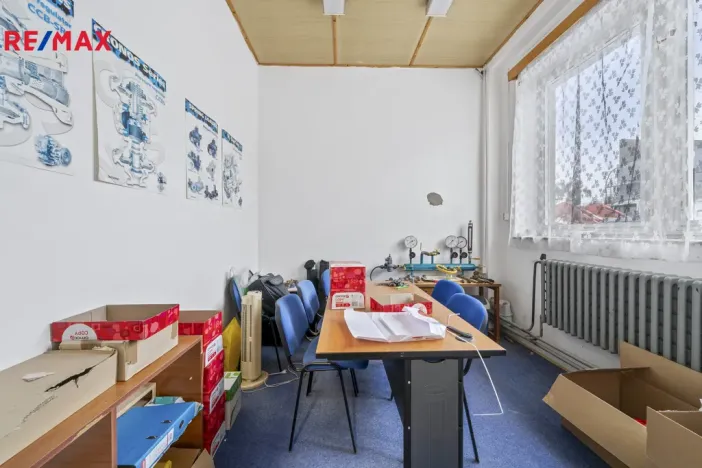 Pronájem skladu, Skuteč, Smetanova, 254 m2