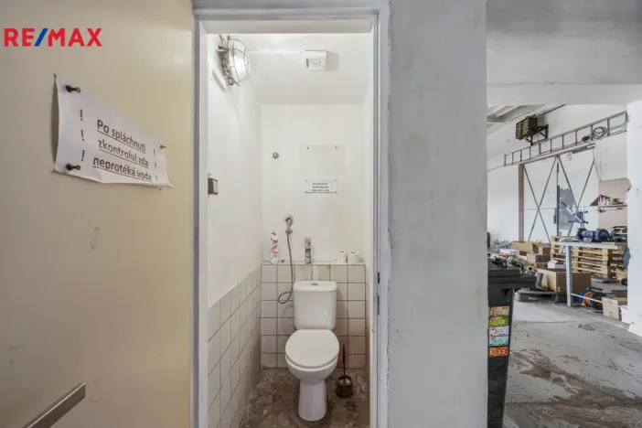 Pronájem skladu, Skuteč, Smetanova, 254 m2