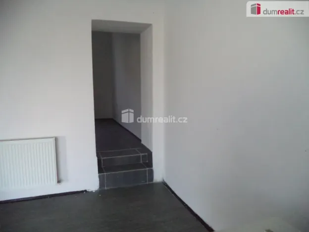 Pronájem obchodního prostoru, Ostrava, Ruská, 98 m2