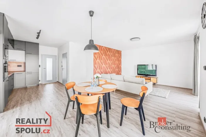 Prodej rodinného domu, Pečky - Velké Chvalovice, Za Statkem, 166 m2