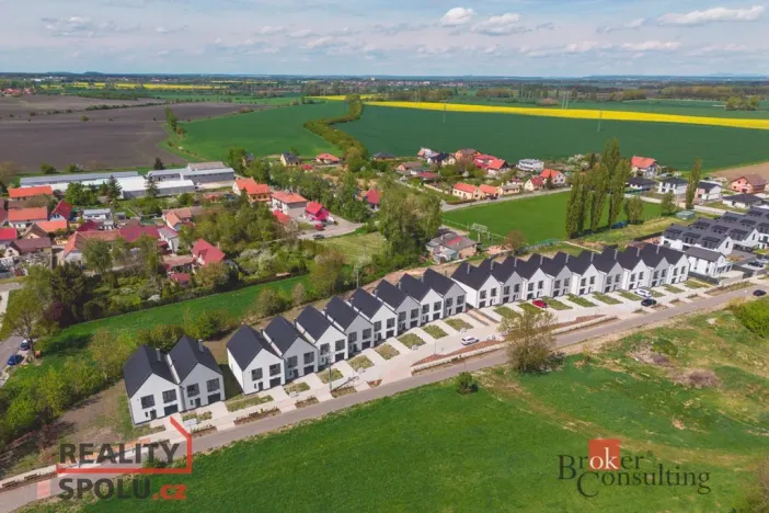 Prodej rodinného domu, Pečky - Velké Chvalovice, Za Statkem, 166 m2