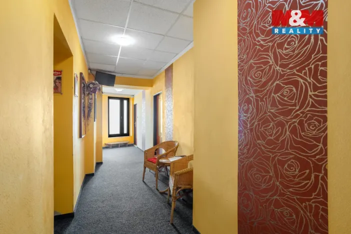 Pronájem obchodního prostoru, Kladno, J. Hory, 20 m2