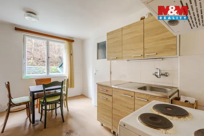 Prodej rodinného domu, Jenišovice, 140 m2