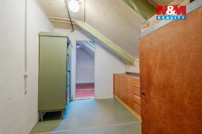 Prodej rodinného domu, Jenišovice, 140 m2