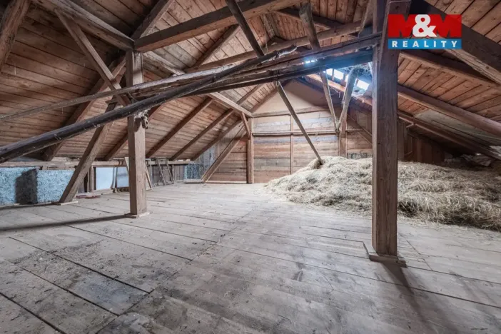 Prodej rodinného domu, Jehnědí, 189 m2