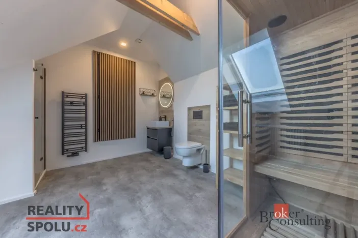 Prodej rodinného domu, Zlonín, U Rybníka, 291 m2