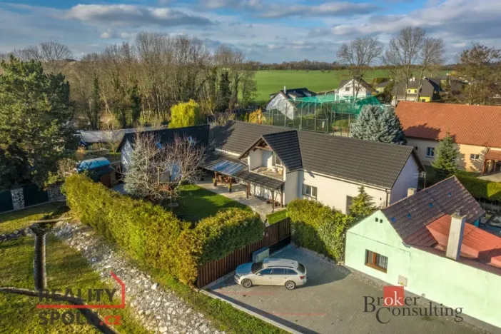 Prodej rodinného domu, Zlonín, U Rybníka, 291 m2