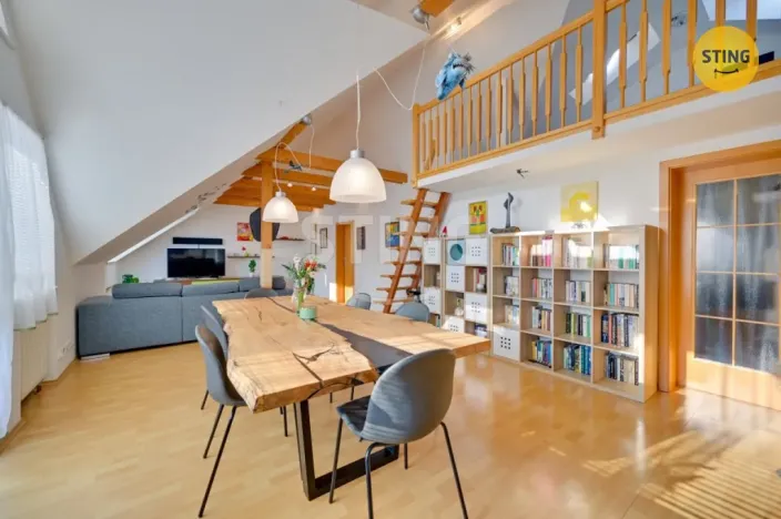 Prodej komerční nemovitosti, Zlín, Kvítková, 609 m2