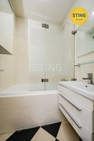 Prodej bytu 3+1, Rožnov pod Radhoštěm, 1. máje, 60 m2