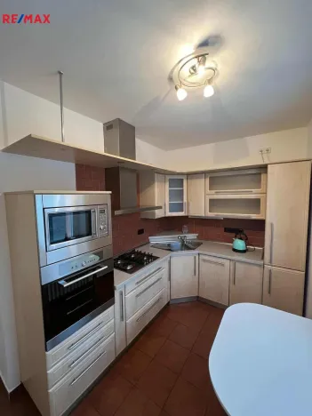 Pronájem bytu 2+1, Holešov, 60 m2