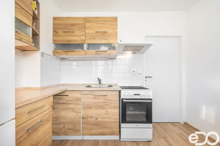 Prodej bytu 2+1, Luštěnice - Zelená, 50 m2