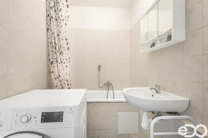 Prodej bytu 2+1, Luštěnice - Zelená, 50 m2