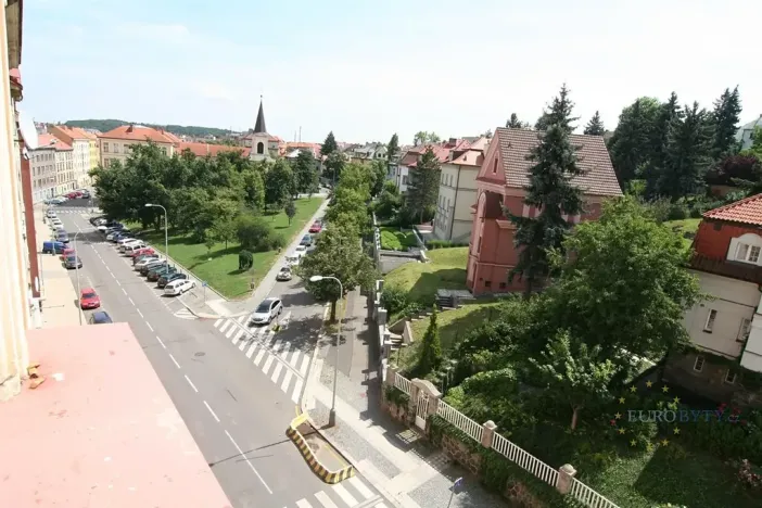 Pronájem bytu 2+kk, Praha - Nusle, Svatoslavova, 43 m2