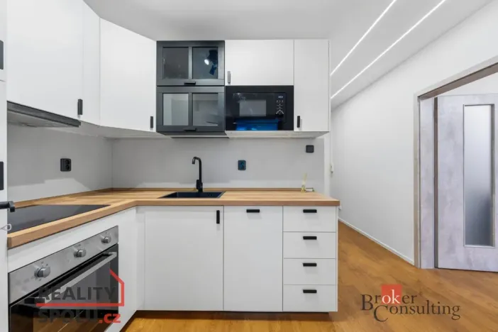 Prodej bytu 2+1, Náchod, Kostelecká, 47 m2