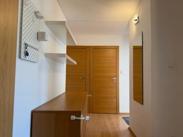 Pronájem bytu 2+kk, Praha, 28. pluku, 58 m2
