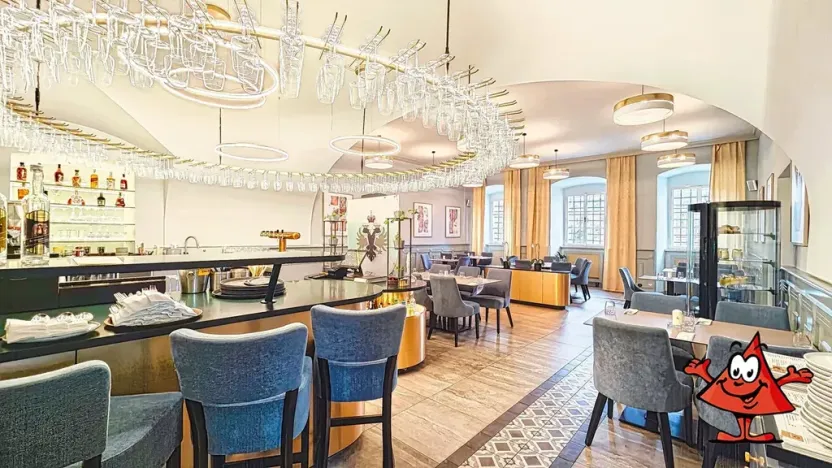 Pronájem restaurace, Dobříš, náměstí Svobody, 419 m2