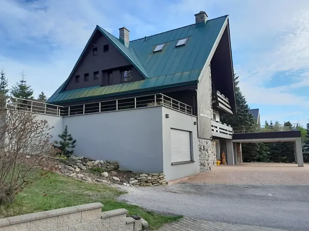 Prodej ubytování, Benecko, 635 m2