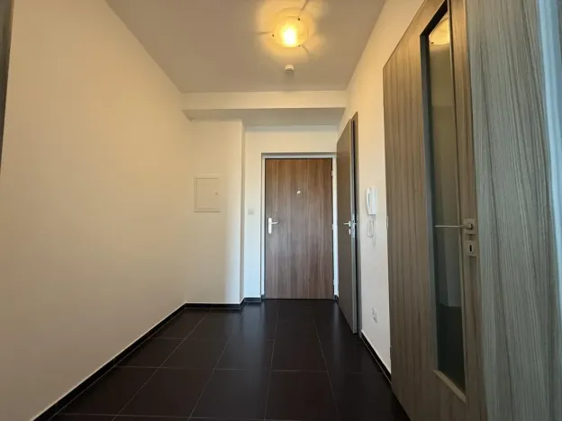 Pronájem bytu 2+kk, Pardubice - Zelené Předměstí, Pod Vinicí, 57 m2