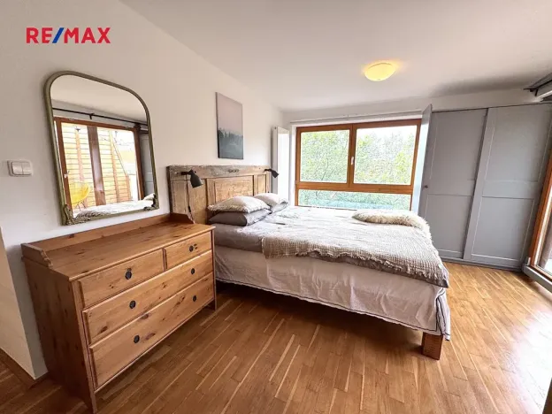 Pronájem bytu 2+kk, Praha - Smíchov, Hořejší nábřeží, 44 m2