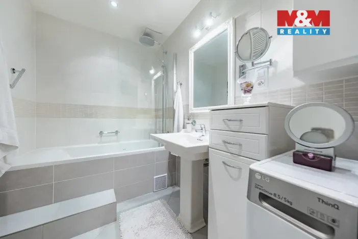 Prodej bytu 3+kk, Praha - Horní Měcholupy, Mantovská, 90 m2