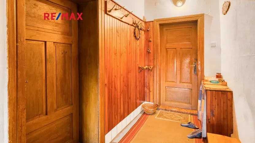 Prodej rodinného domu, Provodín, 290 m2