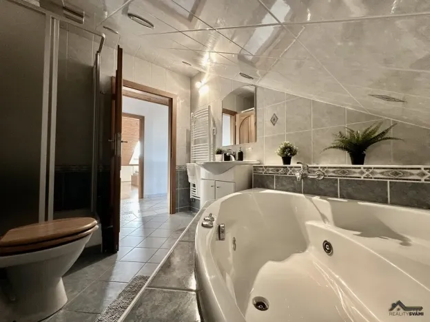 Prodej ubytování, Baška, 420 m2