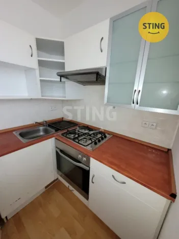 Pronájem bytu 1+1, Ostrava, Zeyerova, 31 m2