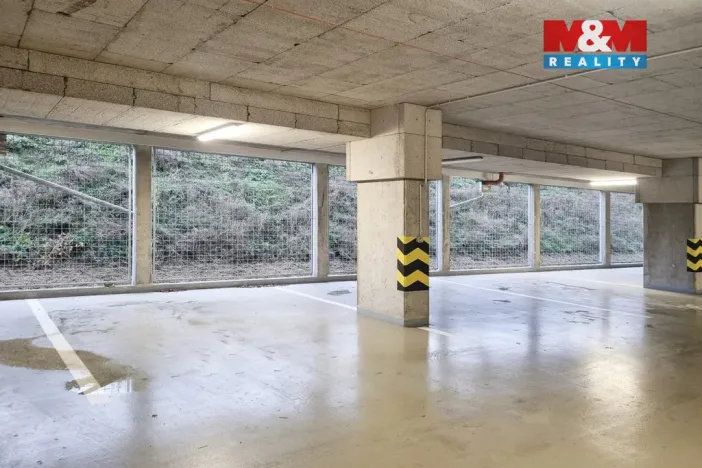 Prodej garážového stání, Praha, Čerpadlová, 33 m2