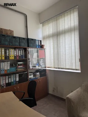Prodej kanceláře, Zlín - Louky, Chlumská, 600 m2