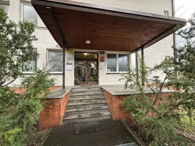 Pronájem skladu, Kladno, Huťská, 30 m2