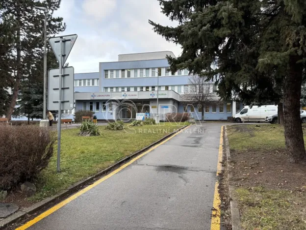 Pronájem skladu, Kladno, Huťská, 30 m2