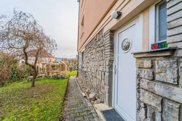Pronájem bytu 2+kk, Beroun - Beroun-Město, Na Vinici, 45 m2