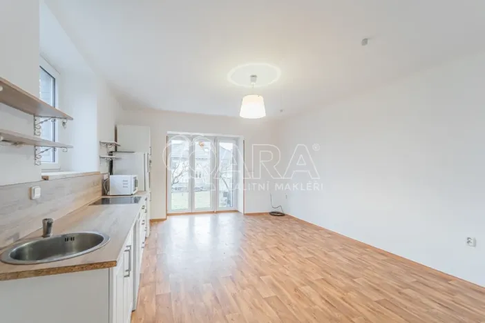 Pronájem bytu 2+kk, Beroun - Beroun-Město, Na Vinici, 45 m2