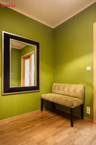 Prodej bytu 2+kk, Karlovy Vary, Libušina, 51 m2