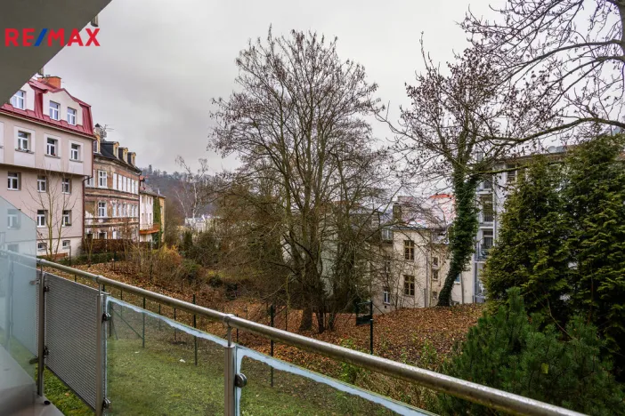 Prodej bytu 2+kk, Karlovy Vary, Libušina, 51 m2