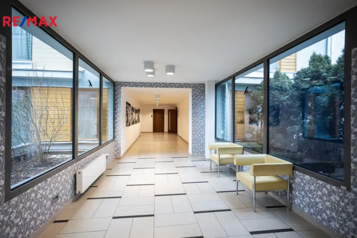 Prodej bytu 2+kk, Karlovy Vary, Libušina, 51 m2