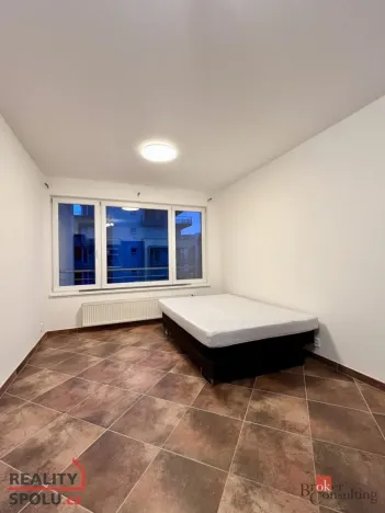 Pronájem bytu 1+kk, Praha - Zličín, Sazovická, 25 m2