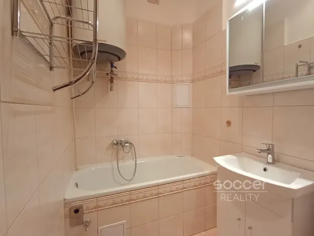 Pronájem bytu 2+kk, Praha - Žižkov, Biskupcova, 45 m2