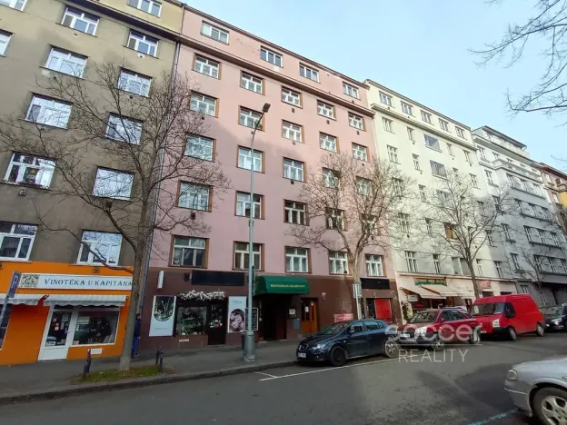 Pronájem bytu 2+kk, Praha - Žižkov, Biskupcova, 45 m2
