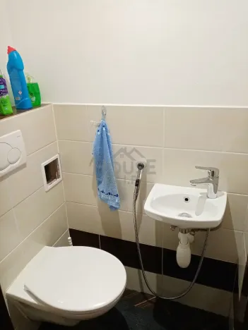 Prodej bytu 2+1, Praha - Bubeneč, Korunovační, 51 m2