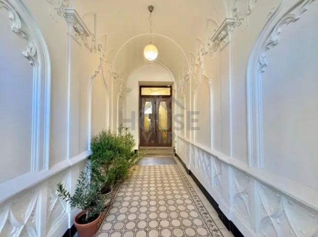 Prodej bytu 2+1, Praha - Bubeneč, Korunovační, 51 m2