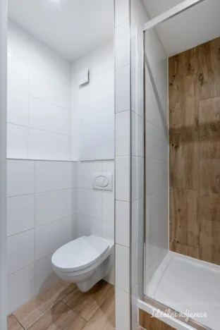 Pronájem bytu 1+kk, Praha - Střížkov, Českolipská, 26 m2