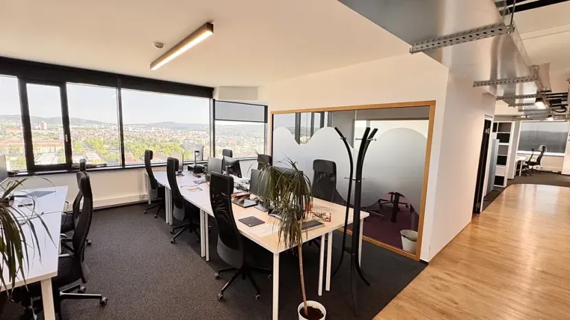 Pronájem kanceláře, Brno, Šumavská, 483 m2