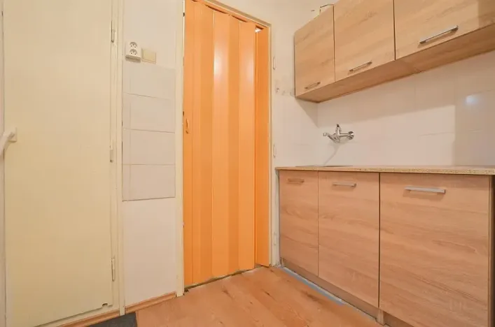 Pronájem bytu 2+kk, Kolín, Husova, 56 m2