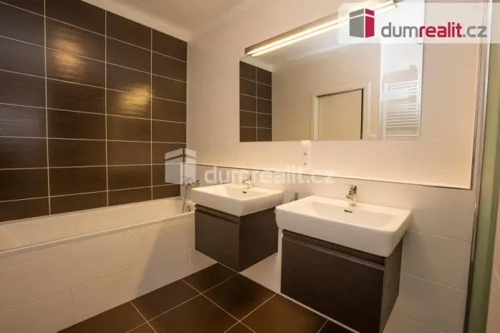 Pronájem bytu 4+kk, Praha - Háje, Jurkovičova, 94 m2