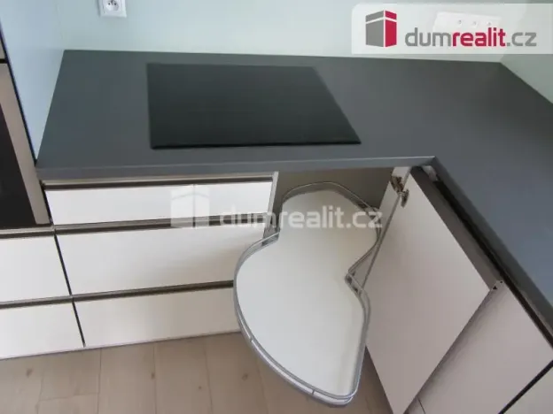 Pronájem bytu 4+kk, Praha - Háje, Jurkovičova, 94 m2