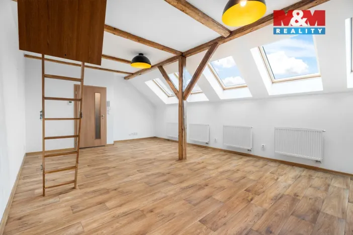 Prodej bytu 2+kk, Jablonec nad Nisou, Saskova, 90 m2