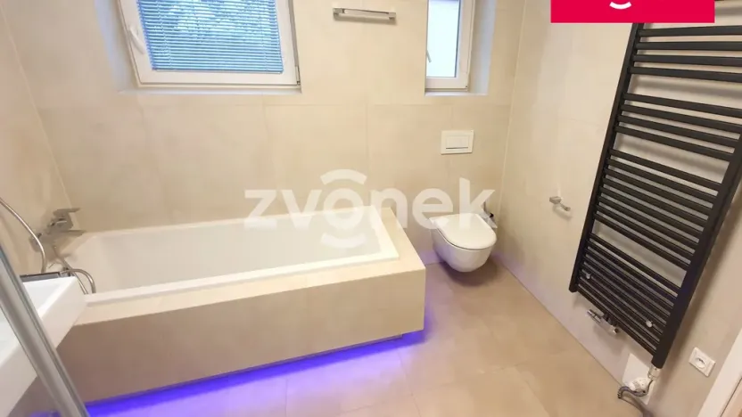 Pronájem rodinného domu, Zlín - Kostelec, Lešenská, 150 m2