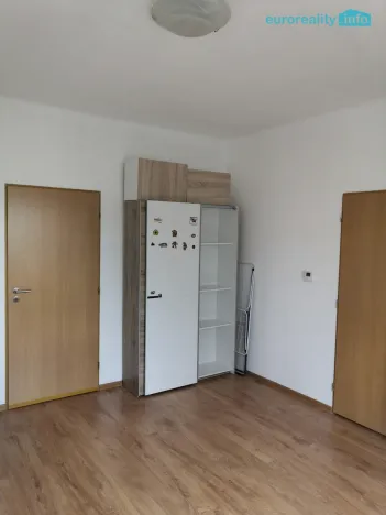 Pronájem bytu 2+1, Karlovy Vary, Kpt. Jaroše, 52 m2