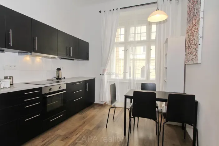 Pronájem bytu 2+kk, Praha - Smíchov, Grafická, 42 m2
